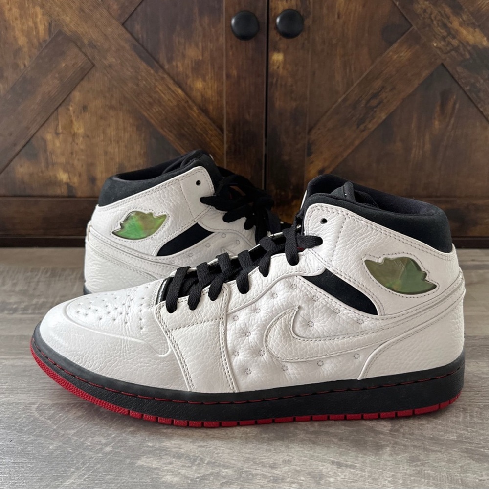 Jordan 1 Retro 97 Black Toe - Size 10M